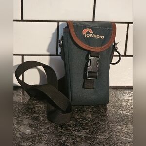 Vintage Lowepro AF 2 Green‎ Compact Digital Camera Bag Pouch Original Strap